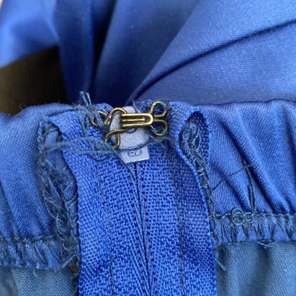 3/$30 Wishes Wishes Wishes Cobalt Satin Strapless Bow Detail Mini Dress Size 3 - Picture 9 of 13